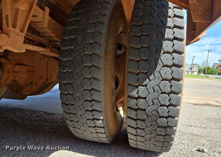 image for item EL2004 2007 Blue Bird school bus