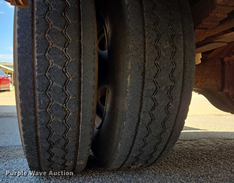 image for item EL2004 2007 Blue Bird school bus