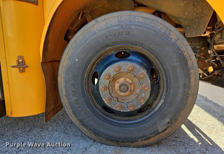 image for item EL2004 2007 Blue Bird school bus