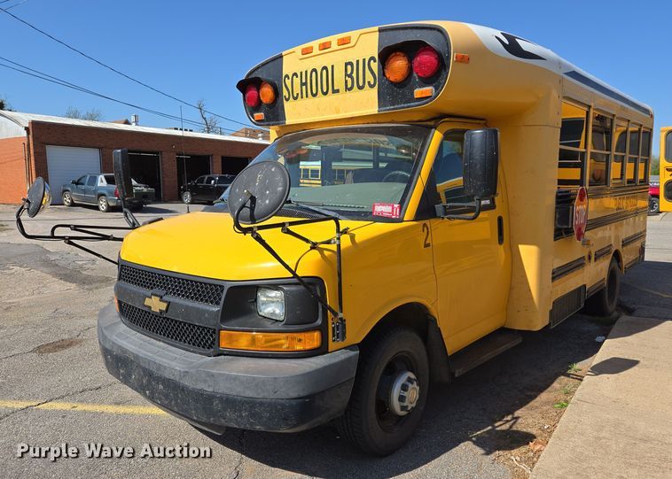 image for item EL2005 2009 Chevrolet 3500 school bus