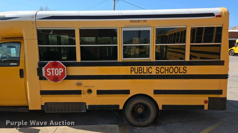 image for item EL2005 2009 Chevrolet 3500 school bus