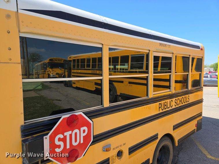 image for item EL2005 2009 Chevrolet 3500 school bus