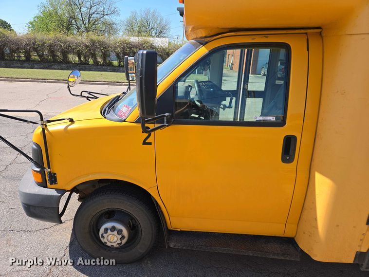 image for item EL2005 2009 Chevrolet 3500 school bus