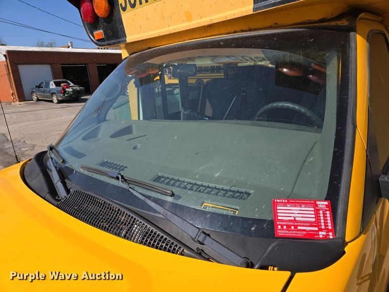 image for item EL2005 2009 Chevrolet 3500 school bus