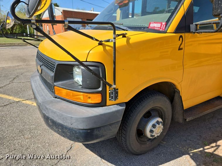 image for item EL2005 2009 Chevrolet 3500 school bus