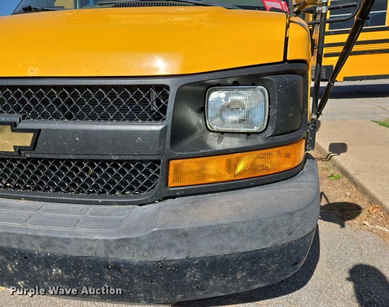 image for item EL2005 2009 Chevrolet 3500 school bus