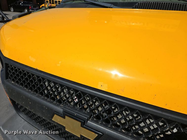 image for item EL2005 2009 Chevrolet 3500 school bus