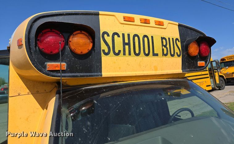 image for item EL2005 2009 Chevrolet 3500 school bus