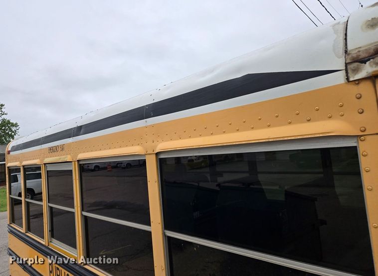 image for item EL2005 2009 Chevrolet 3500 school bus