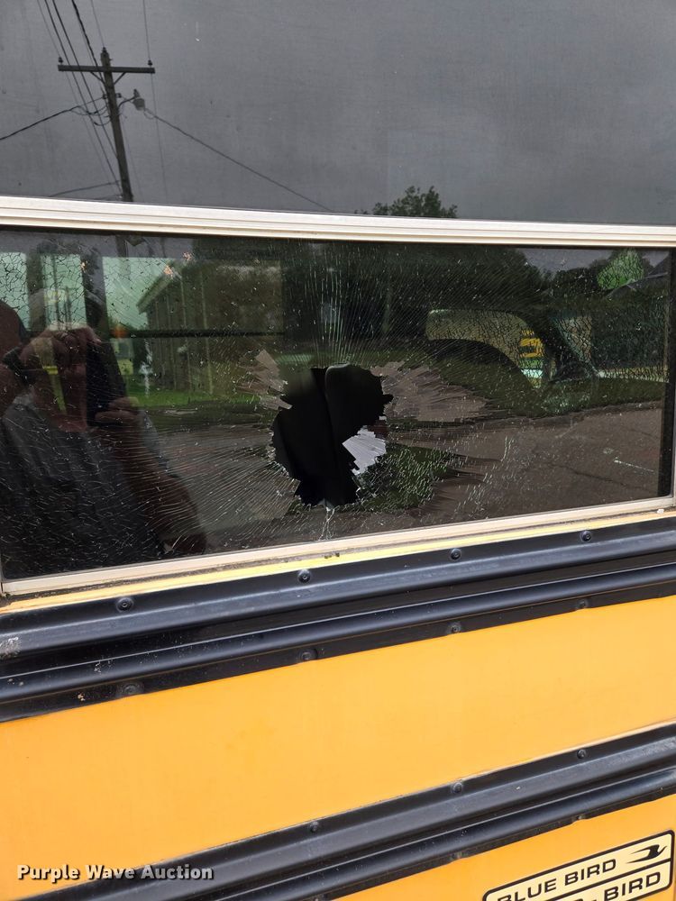 image for item EL2005 2009 Chevrolet 3500 school bus