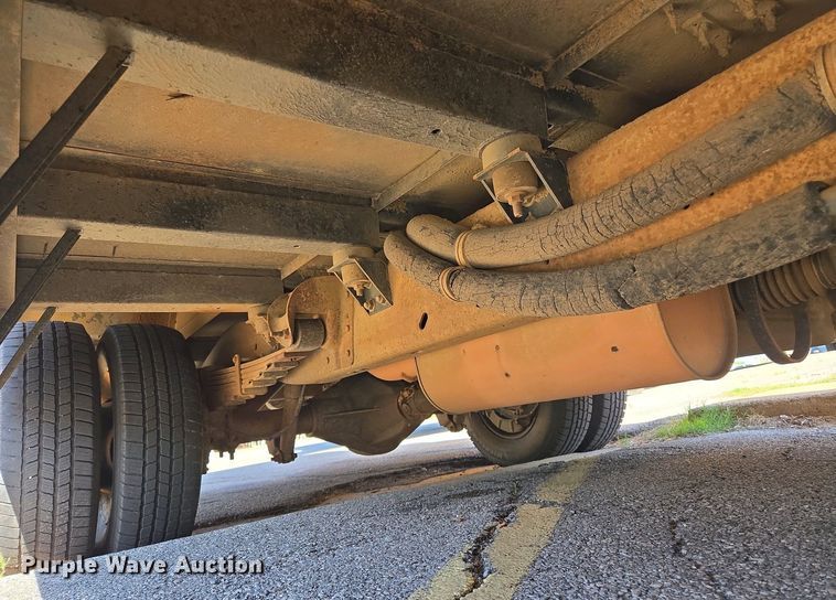 image for item EL2005 2009 Chevrolet 3500 school bus