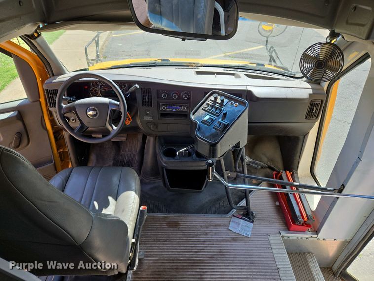 image for item EL2005 2009 Chevrolet 3500 school bus