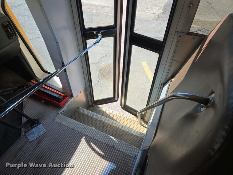 image for item EL2005 2009 Chevrolet 3500 school bus