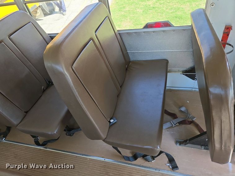 image for item EL2005 2009 Chevrolet 3500 school bus