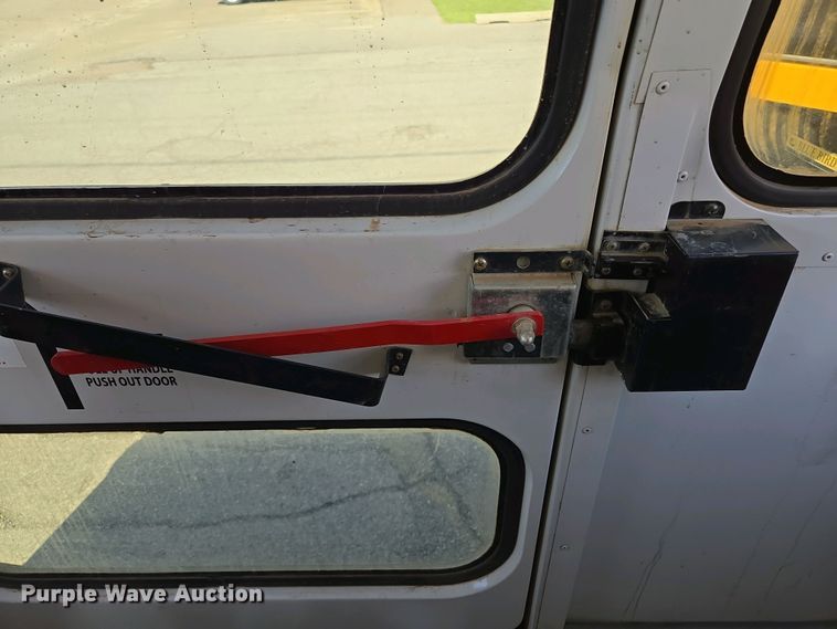 image for item EL2005 2009 Chevrolet 3500 school bus