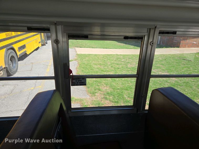 image for item EL2005 2009 Chevrolet 3500 school bus