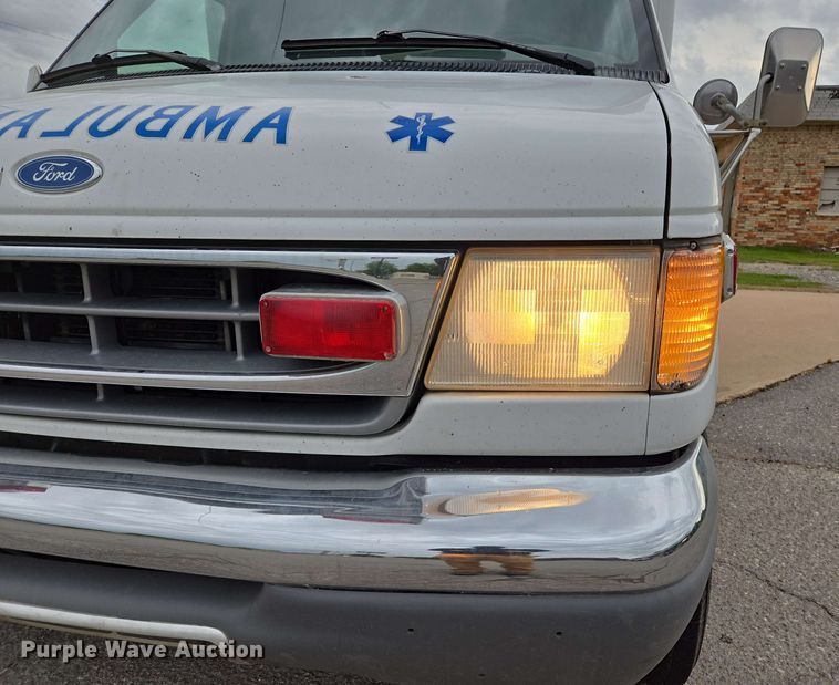 image for item EL2058 1997 Ford E350 ambulance