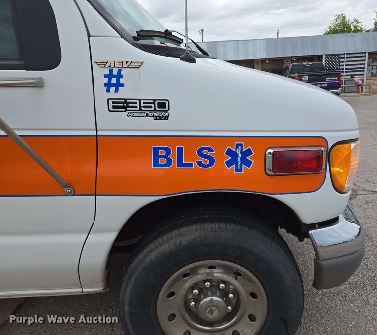 image for item EL2058 1997 Ford E350 ambulance