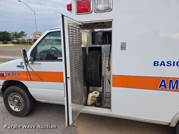 image for item EL2058 1997 Ford E350 ambulance