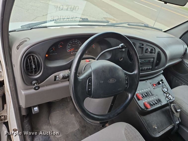 image for item EL2058 1997 Ford E350 ambulance