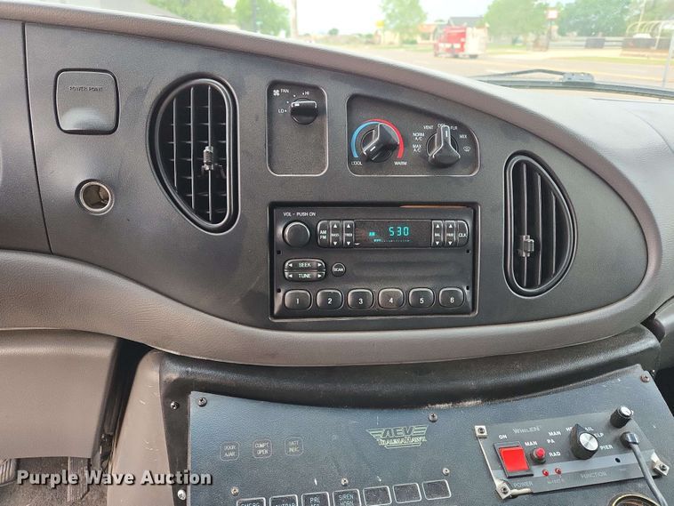 image for item EL2058 1997 Ford E350 ambulance