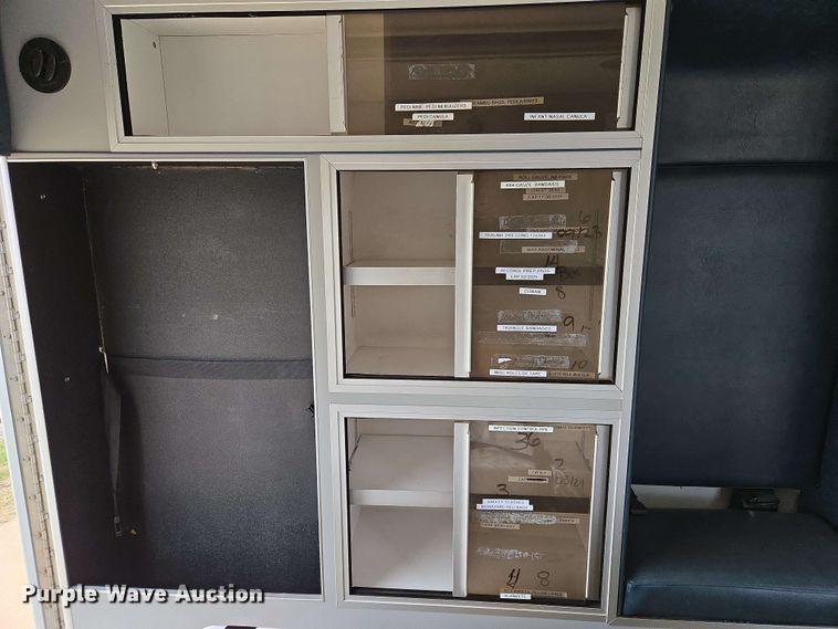 image for item EL2058 1997 Ford E350 ambulance