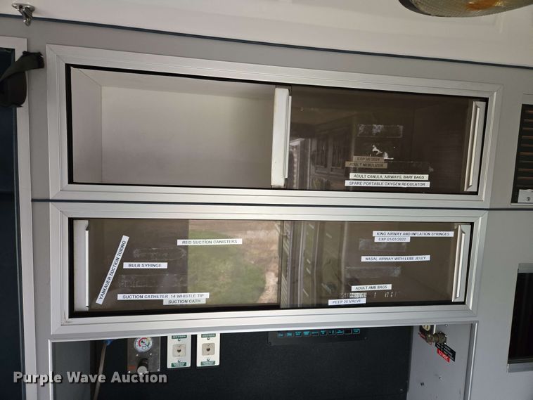 image for item EL2058 1997 Ford E350 ambulance