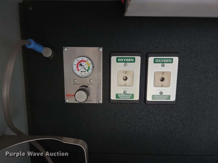 image for item EL2058 1997 Ford E350 ambulance