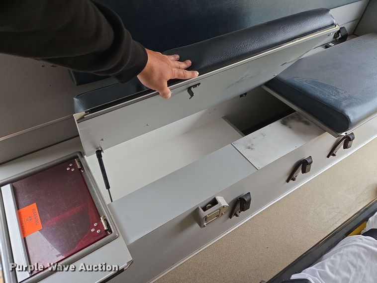 image for item EL2058 1997 Ford E350 ambulance