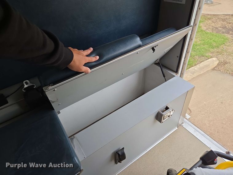 image for item EL2058 1997 Ford E350 ambulance