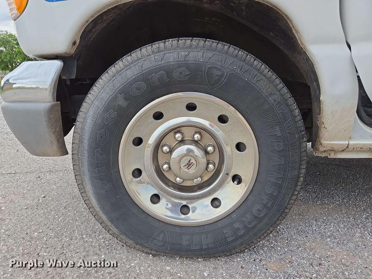 image for item EL2058 1997 Ford E350 ambulance