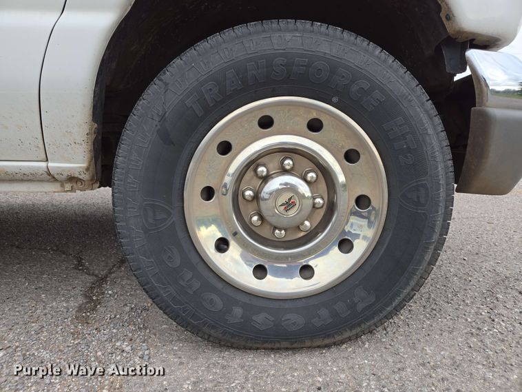 image for item EL2058 1997 Ford E350 ambulance