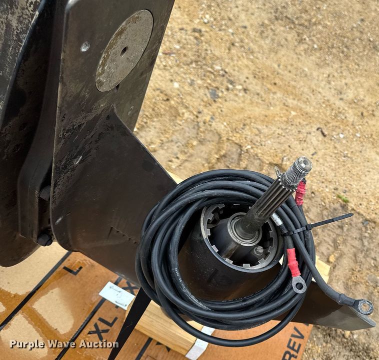 image for item EM3829 2021 Mercury 1115F632D engine