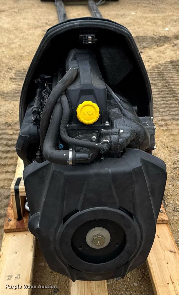 image for item EM3829 2021 Mercury 1115F632D engine