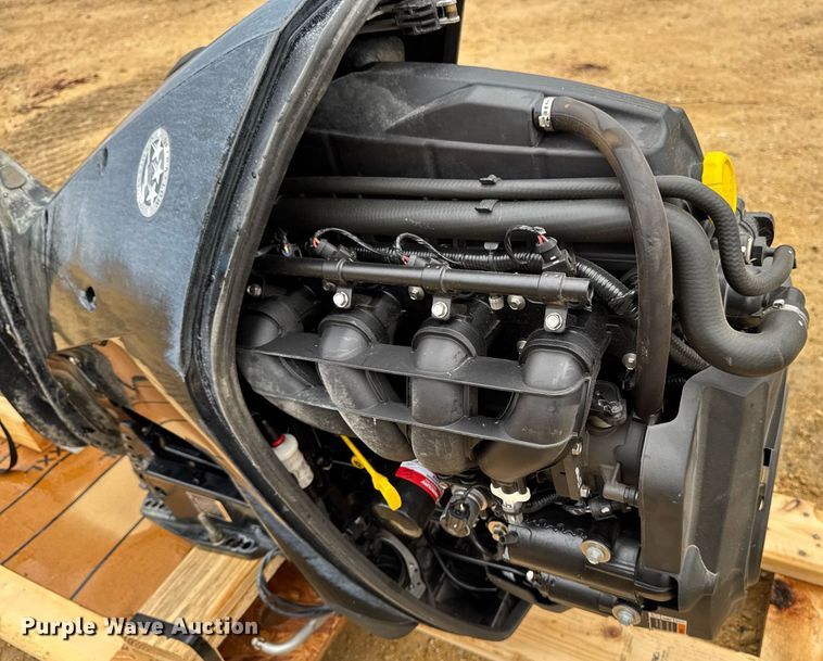 image for item EM3829 2021 Mercury 1115F632D engine