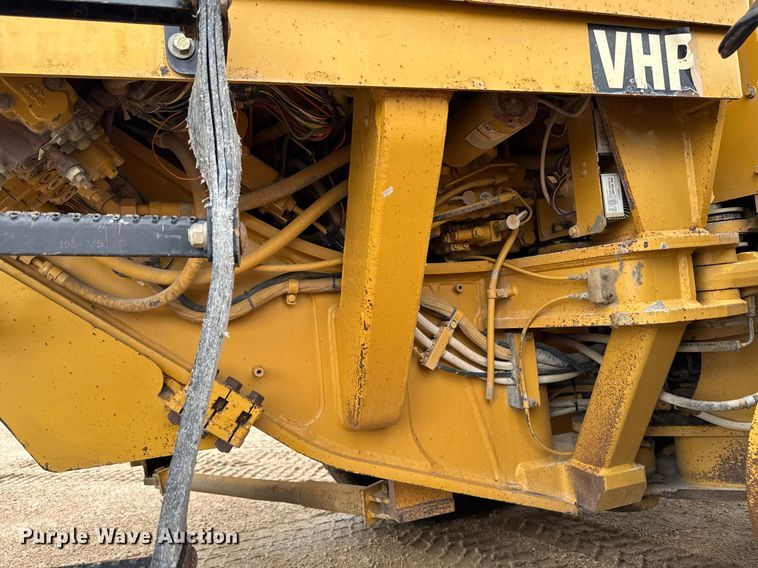 image for item EM3830 2002 Caterpillar 140H motor grader