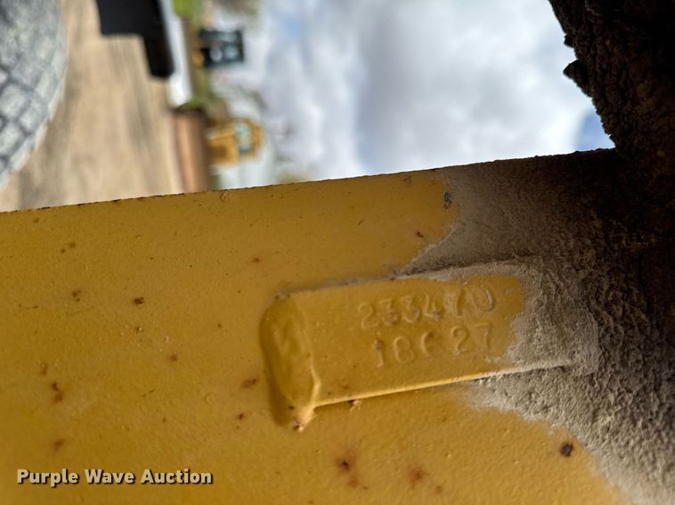 image for item EM3830 2002 Caterpillar 140H motor grader