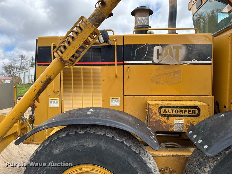 image for item EM3830 2002 Caterpillar 140H motor grader