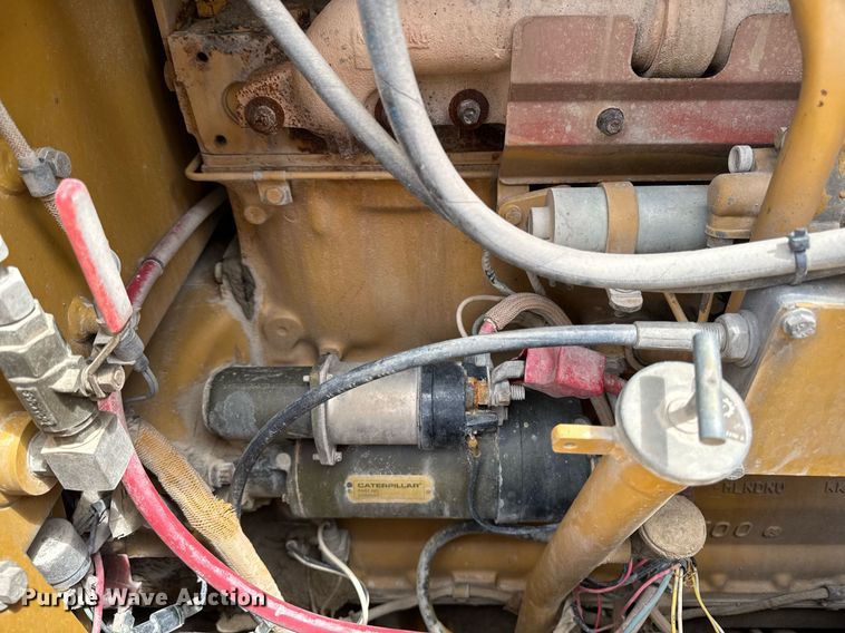 image for item EM3830 2002 Caterpillar 140H motor grader