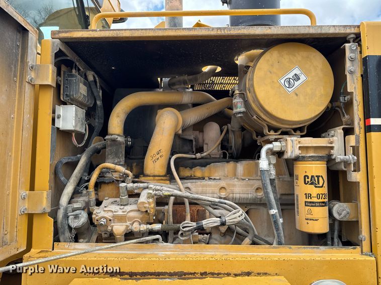 image for item EM3830 2002 Caterpillar 140H motor grader