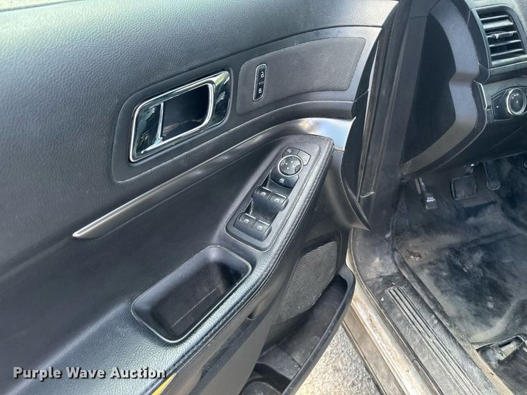 image for item EM3962 2017 Ford Explorer Police Interceptor SUV