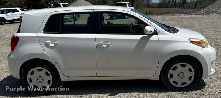 image for item EM3963 2010 Toyota Scion XD 