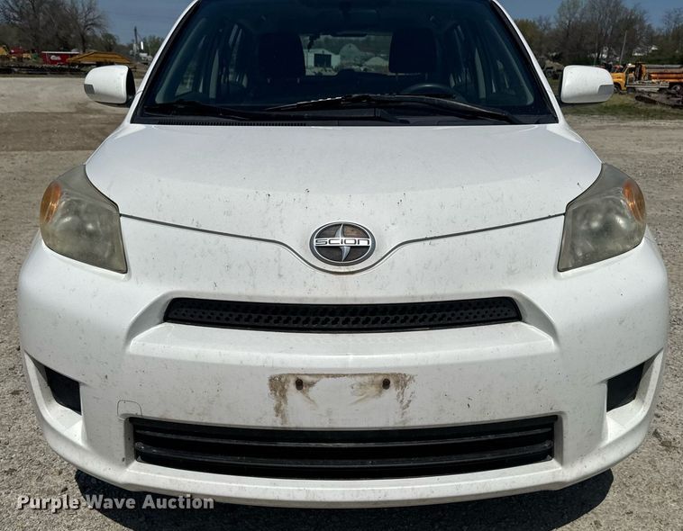 image for item EM3963 2010 Toyota Scion XD 