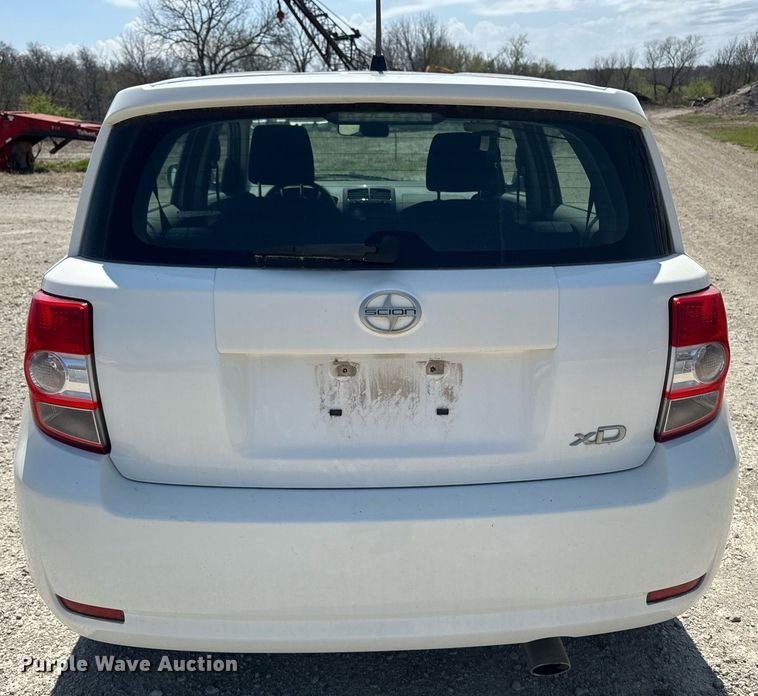 image for item EM3963 2010 Toyota Scion XD 