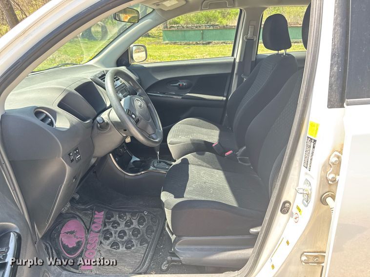 image for item EM3963 2010 Toyota Scion XD 