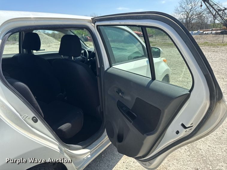 image for item EM3963 2010 Toyota Scion XD 