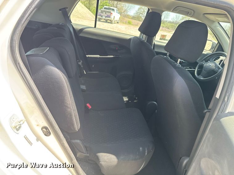 image for item EM3963 2010 Toyota Scion XD 