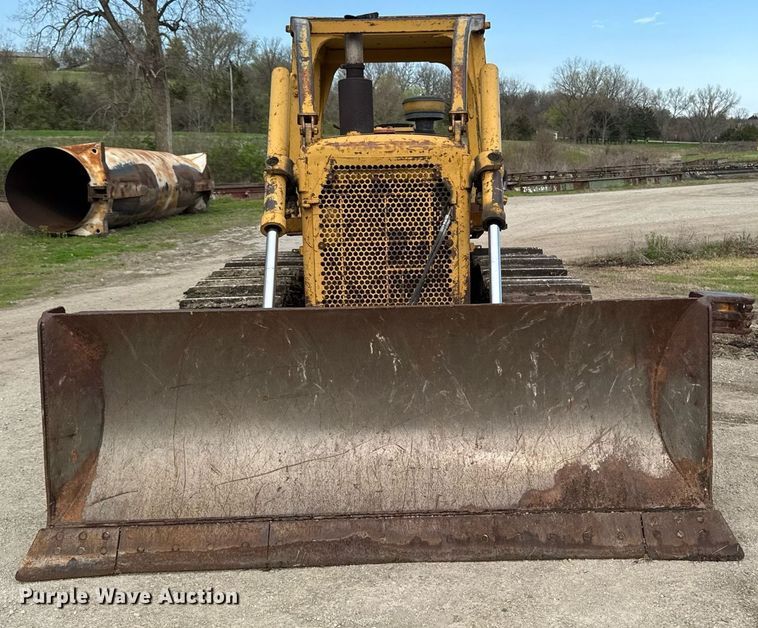 image for item EM3964 1985 Caterpillar D6D dozer