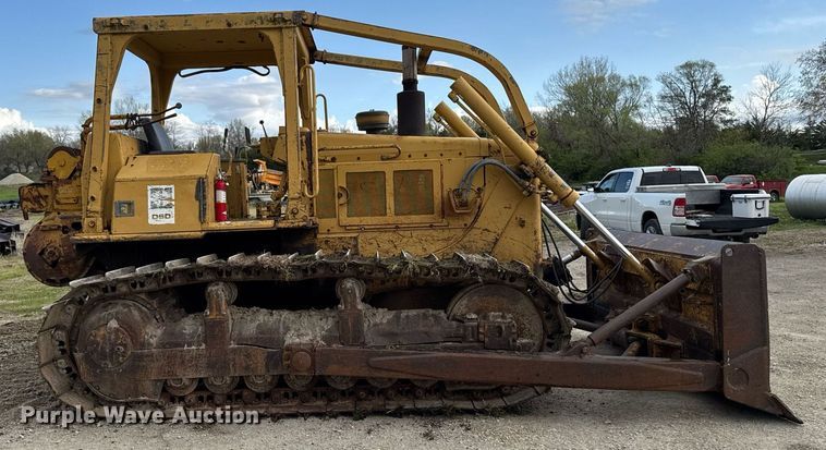 image for item EM3964 1985 Caterpillar D6D dozer