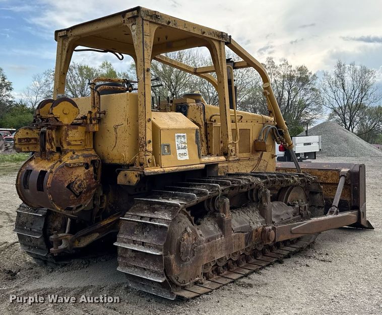 image for item EM3964 1985 Caterpillar D6D dozer